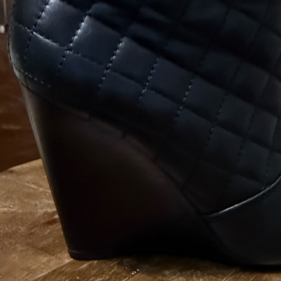 Tory Burch Leila Leather Quilted Wedge Booties 8 - Picture 7 of 9